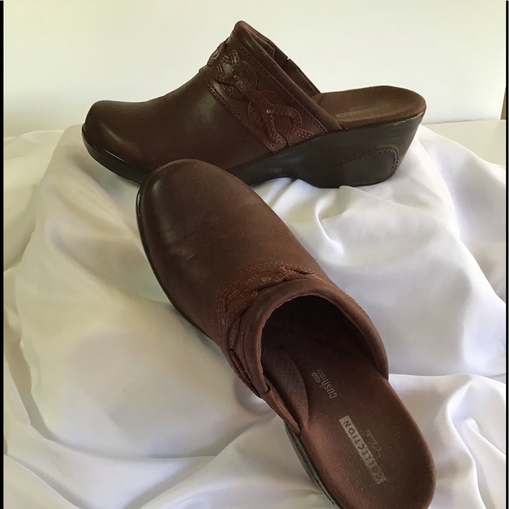 Clark’s slip on
